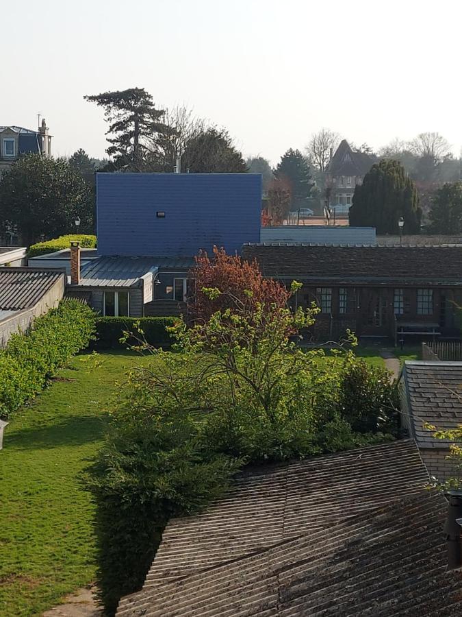 Hotel De Normandie Saint-Aubin-Sur-Mer  Exterior photo
