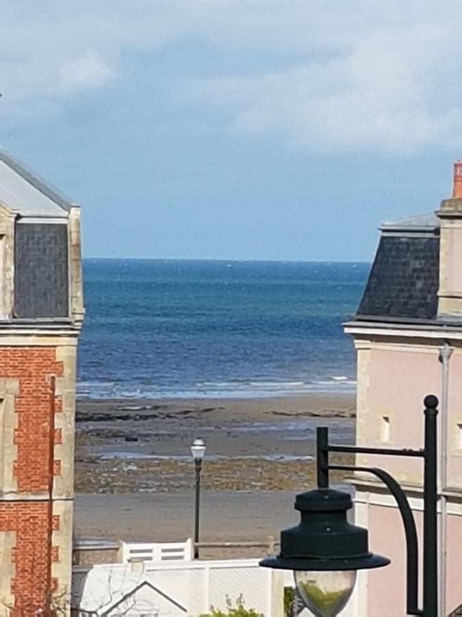 Hotel De Normandie Saint-Aubin-Sur-Mer  Exterior photo